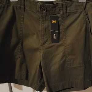 Lee Regular Mid Rise Shorts, (14), Army Green